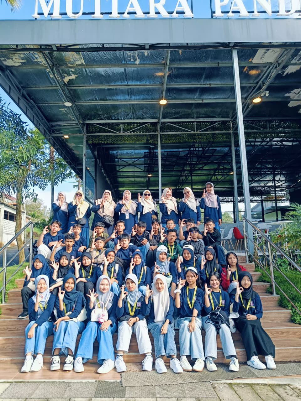 OUTING CLASS